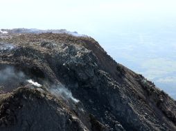 Vista aérea de los derrumbes del Volcán de Colima. ESPECIAL  /