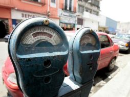 • La empresa Simex demanda la nulidad de la concesión de estacionómetros a Metro Meters. ARCHIVO  /