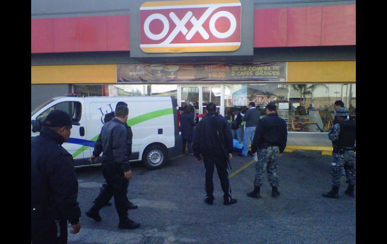 Fue ejecutado a las afueras de una tienda de autoservicio, ubicada en el cruce de la Avenida Patria y San Bernardino. O. RUVALCABA  /