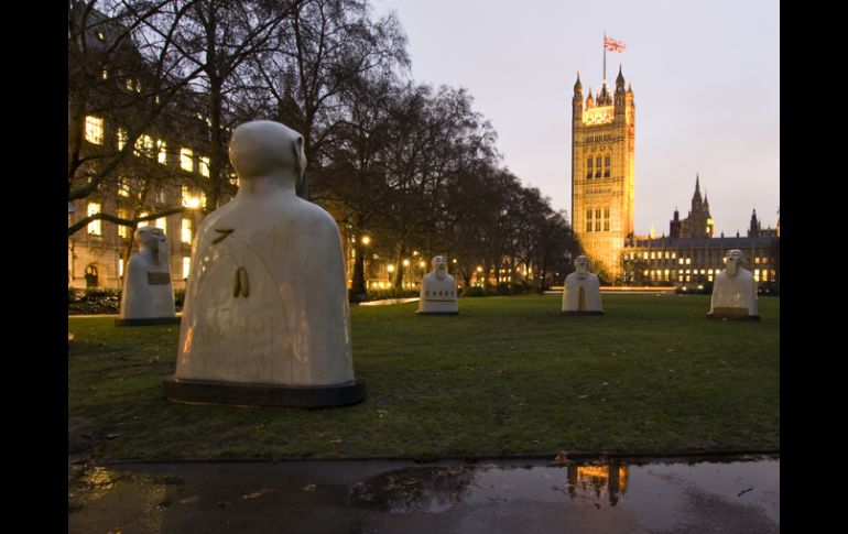 La muestra escultórica Nuestros silencios llega a su sexta sede en los Jardines de la Torre Victoria. Cortesía: Andrea López-Portillo  /