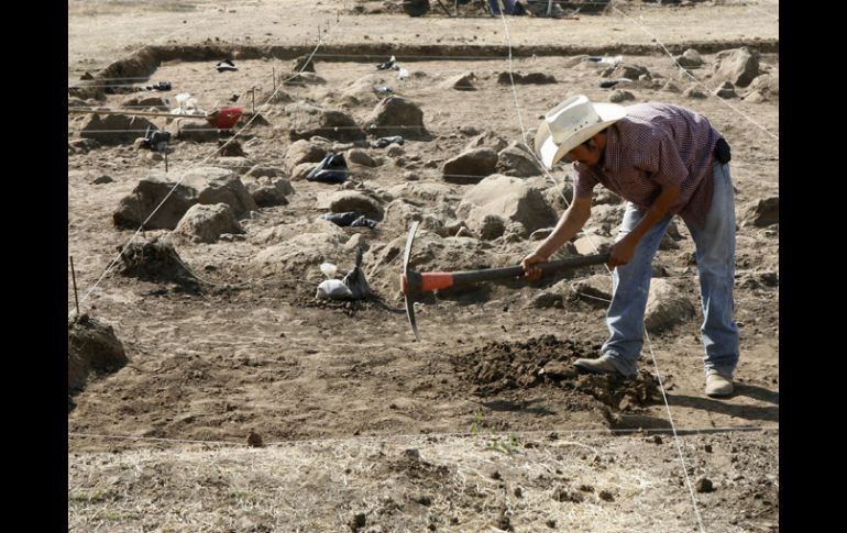 En esta temporada, las excavaciones están enfocadas en rescatar vestigios de una ocupación posclásica.   M. FREYRÍA  /