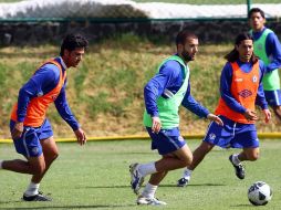 Jugadores del Cruz Azul entrenan para su partido ante el Atlante. MEXSPORT  /