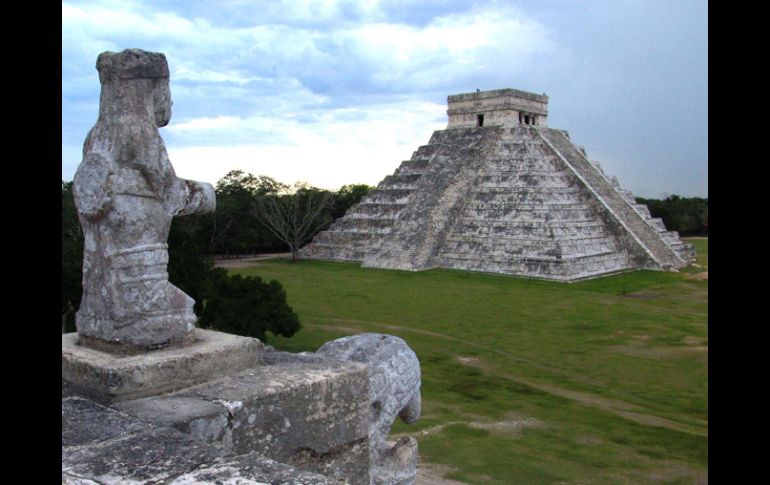 Chichén Itzá es el escenario testigo de este espectacular fenómeno dos veces al año. EL UNIVERSAL  /