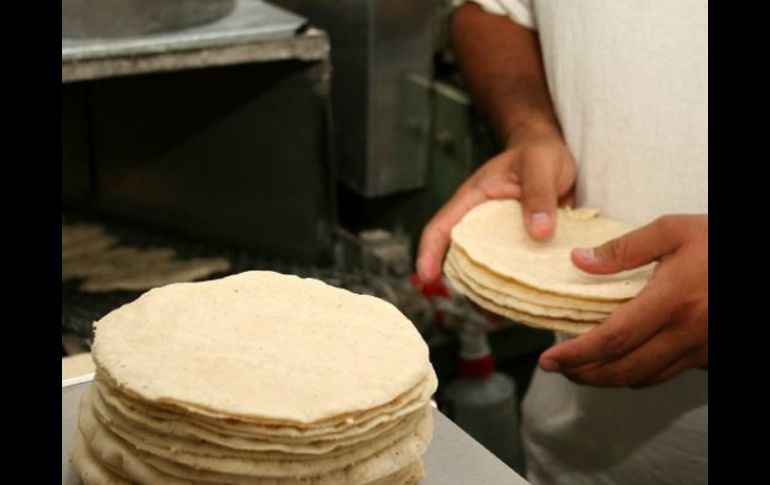 México ha dicho que el programa sirve como un amortiguador para contener los precios del maíz para la tortilla. ARCHIVO  /