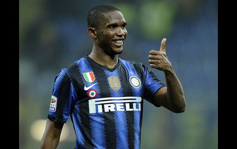 Eto’o celebra la victoria del Inter de Milán, que se dio gracias a dos goles suyos. AFP  /