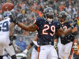 Chester Taylor de los Osos de Chicago (29) celebra tras conseguir un touchdown. EFE  /