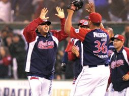 Los jugadores de los Algodoneros celebran su pase a la final. ESPECIAL  /