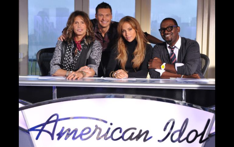 Steven Tyler, Jennifer López, Ryan Seacrest y Randy Jackson buscan conquistar al público de American Idol . EFE  /