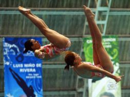 Laura Sánchez y Daniela Ramírez durante la competencia. MEXSPORT  /