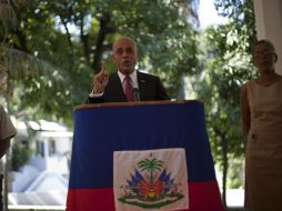 El candidato a la Presidencia de Haití Michel Martelly, durante su conferencia de prensa. AP  /