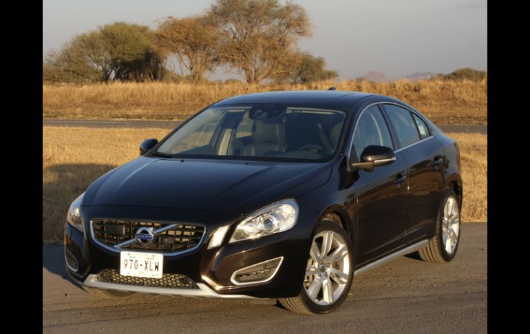 Volvo S60 T6 2011  /