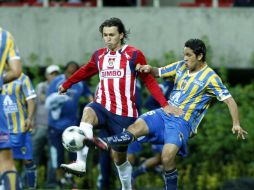 Omar Arellano pasó desapercibido en el encuentro que Chivas empata con San Luis a un gol. E. PACHECO  /