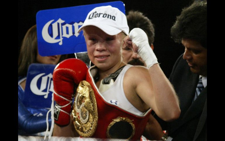 Irma, la 'Güerita' Sánchez, nueva campeona minimosca del FIB. ESPECIAL  /