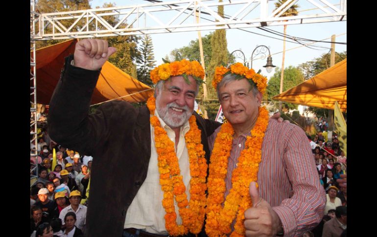 Andrés Manuel López Obrador y Alejandro Encinas en la Gira de la lealtad. ARCHIVO  /