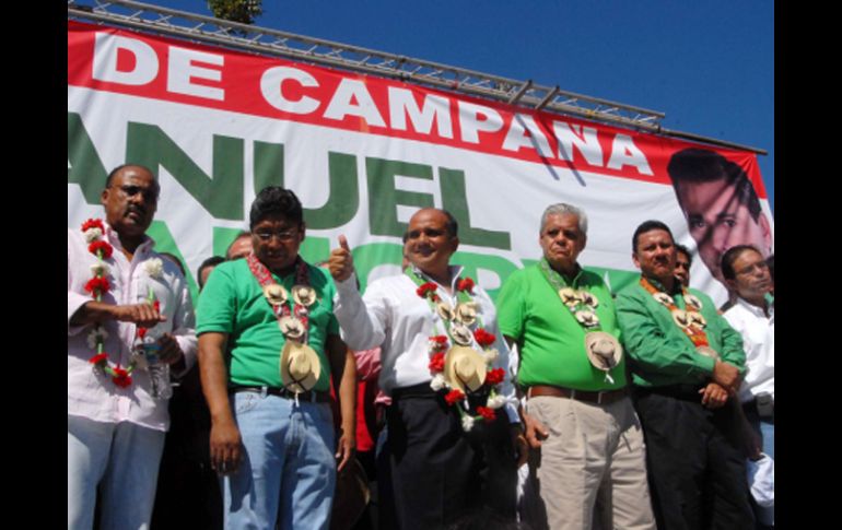 El candidato de la alianza PRI-PVEM, Manuel Añorve, cerró este mediodía su campaña. NTX  /