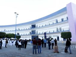 Al evento de inauguración, que incluyó un brindis, acudieron los secretarios estatales de Educación y Salud. E. PACHECO  /