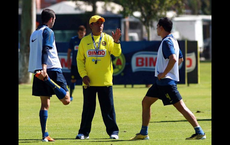 Reinoso dio a conocer la lista de jugadores que enfrentará al Atlas antes de su primer entrenamiento con el equipo. MEXSPORT  /