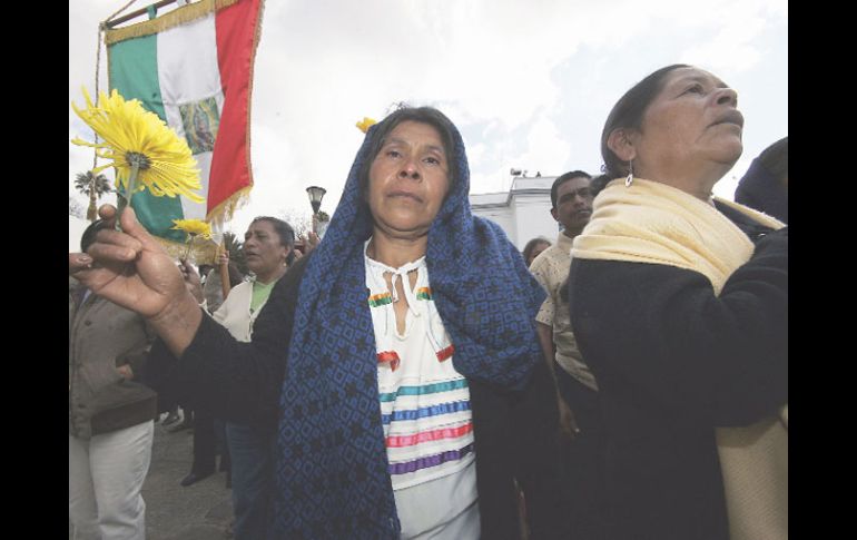 Indígenas chiapanecas en el adiós del miércoles al obispo. NTX  /