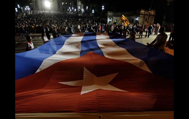 El Comité de Solidaridad con Cuba celebró hoy un acto para recordar el 158 aniversario del nacimiento del cubano José Martí.REUTERS  /