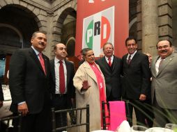 Beltrones, Paredes y Moreira en el palacio de Minería, Ciudad de México. NTX  /