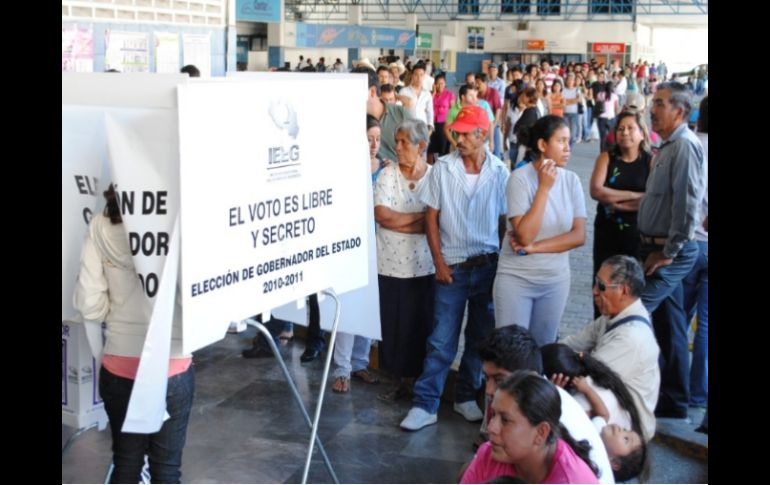 El candidato de la alianza 'Guerrero nos Une' resaltó el alto índice de participación electoral. EL UNIVERSAL  /