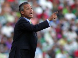 Sergio Bueno cuando dirigía al conjunto de Santos Laguna. MEXSPORT  /