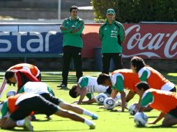 Luis Fernando Tena en la sesión de entrenamientos de la Selección mexicana. MEXSPORT  /