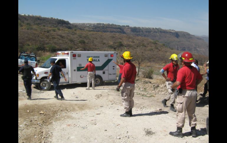 Después de realizado el operativo de rescate el herido fue trasladado a la Cruz verde. O. RUVALCABA  /