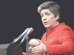 Janet Napolitano señaló que cualquier acto violento de los grupos criminales tendrá reacción. AFP  /