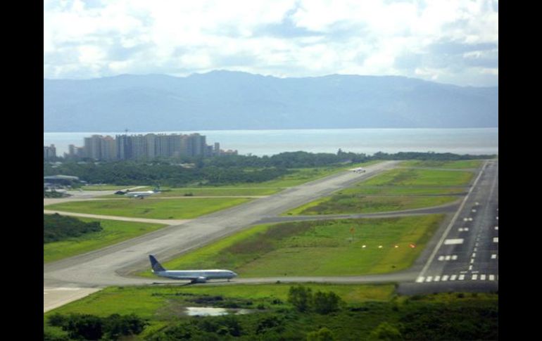 Se calcula una inversión de cerca de 250 MDD para el nuevo aeropuerto. ARCHIVO  /