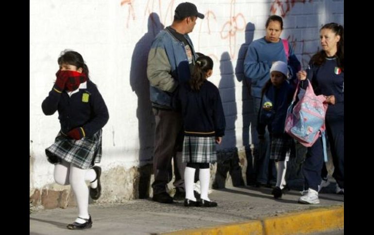 Recuerda la SEJ que los planteles podrían modificar su horario de entrada a clases hasta por una hora. ARCHIVO  /