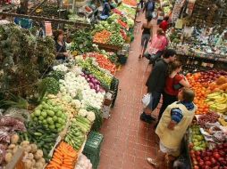 El Centro de Comercio Detallista apuesta por la llamada reactivación de los mercados municipales. ARCHIVO  /