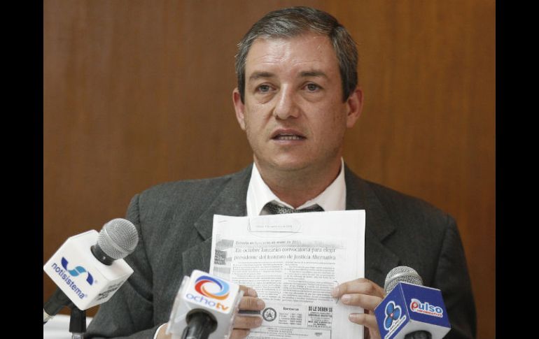 Cortés Fuentes, candidato a director del Instituto de Justicia Alternativa, denuncia que la elección está amañada. M. FREYRA  /