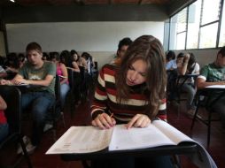 Se registraron alrededor de 120 mil aspirantes: 50 mil para ingreso a licenciatura y 70 mil para bachillerato. S. NUÑEZ  /