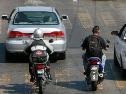 Las reformas pretendían incrementar las multas a los motociclistas que no porten casco. EL INFORMADOR  /