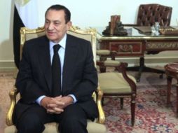 Foto de archivo de Hosni Mubarak, en el palacio presidencial  en El Cairo, Egipto. AP  /