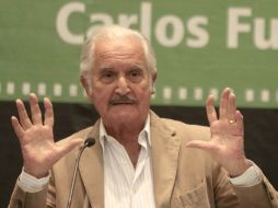 Carlos Fuentes señaló que el programa Año de México en Francia tiene que seguir adelante. ARCHIVO  /