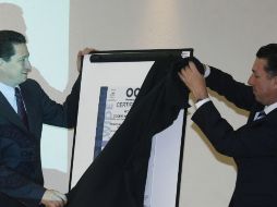 A la develación de la placa que avala el ISO 9000 para la Seproe, asistieron los secretarios de Turismo y Salud. M. FREYRÍA  /