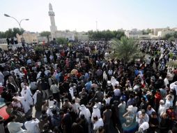 Manifestantes protestan durante el funeral de Ali Abdul Hadi Mushima. EFE  /