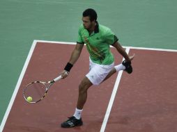 Jo-Wilfried Tsonga podría medirse en la ronda tres con su compatriota Gilles Simon. AP  /