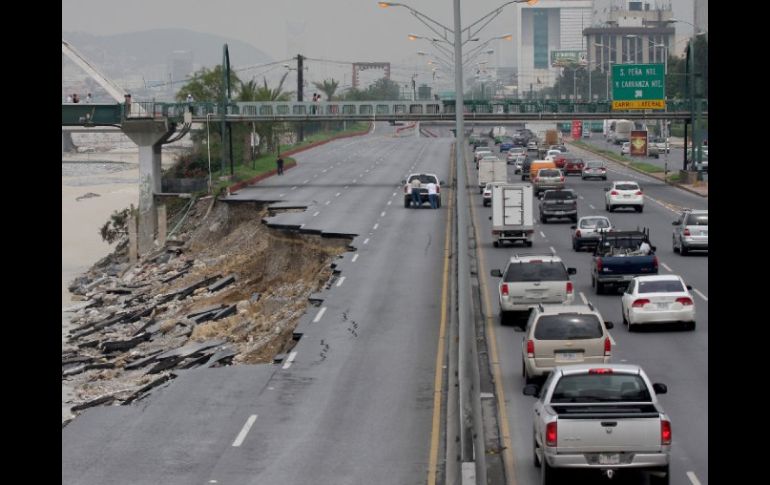 El paso de 'Alex' devastó la zona conurbada de Monterrey en julio de 2010. NOTIMEX  /