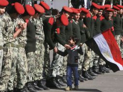 El ejército considera que un mayor acercamiento a los jóvenes llevará al páis ''estabilidad y seguridad''. EFE  /