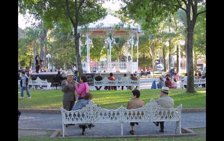 La Glorieta Chapalita es uno de los puntos más emblemáticos de la colonia. E. PACHECO  /