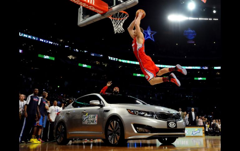 • Blake Griffin convenció a los jueces con esta clavada. EFE  /