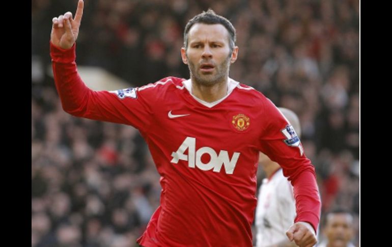 Ryan Giggs es uno de los cinco elementos que no podrán disputar el duelo de la Champions League. AP  /