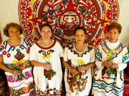 Patricia Elizabeth Torres Villanueva, Jéslid Corona, María Ofelia Valdez y Lourdes Robles, danzantes y promotoras. E. BARRERA  /