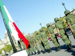 La ceremonia se llevó a cabo en la Plaza Liberación en el Centro Histórico de Guadalajara. A. HINOJOSA  /