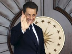 ''Gadhafi  debe irse. No podemos aceptar la violencia que se está produciendo en Libia.'', dijo Sarkozy. EFE  /