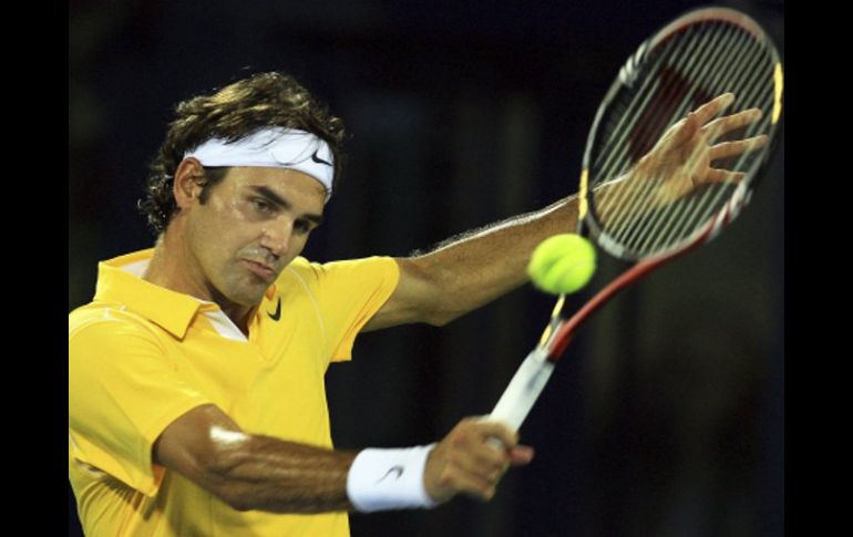 El tenista suizo Roger Federer, es el favorito para obtener el título en Dubai. EFE  /