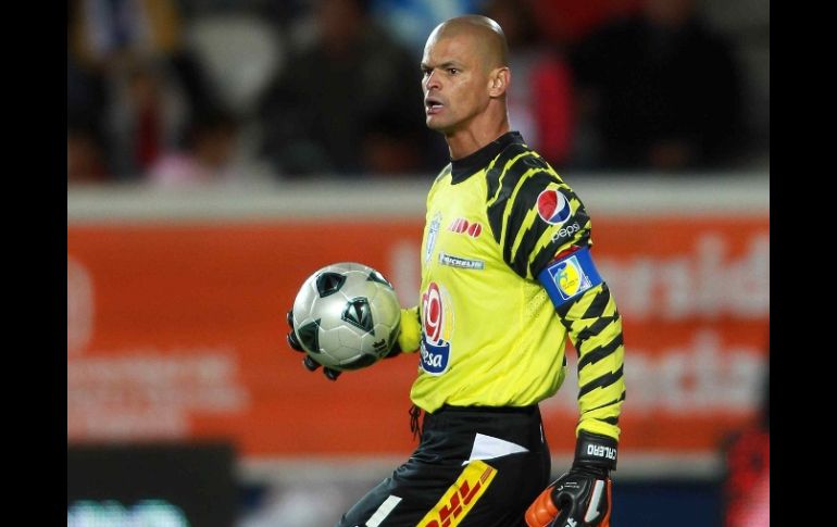 El portero del Pachuca, Miguel Calero defenderá con todo su portería para no ser vencido. MEXSPORT  /